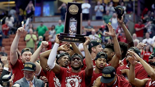oklahoma-wins-elite-eight.jpg